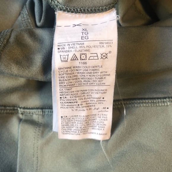 🌼3/$30 | EUC | Ladies Old Navy 3/4 Leggings - Picture 8 of 10